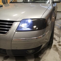VW Passat 3BG Headlight Covers