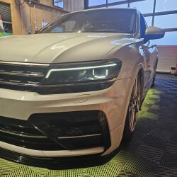 VW Tiguan II AD1 koplampafdekking